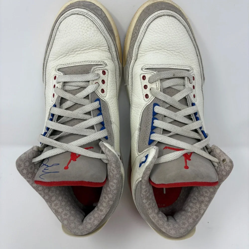 Air Jordan 3 Retro International Flight Size 10.5 Grey Running Shoes 136064-140